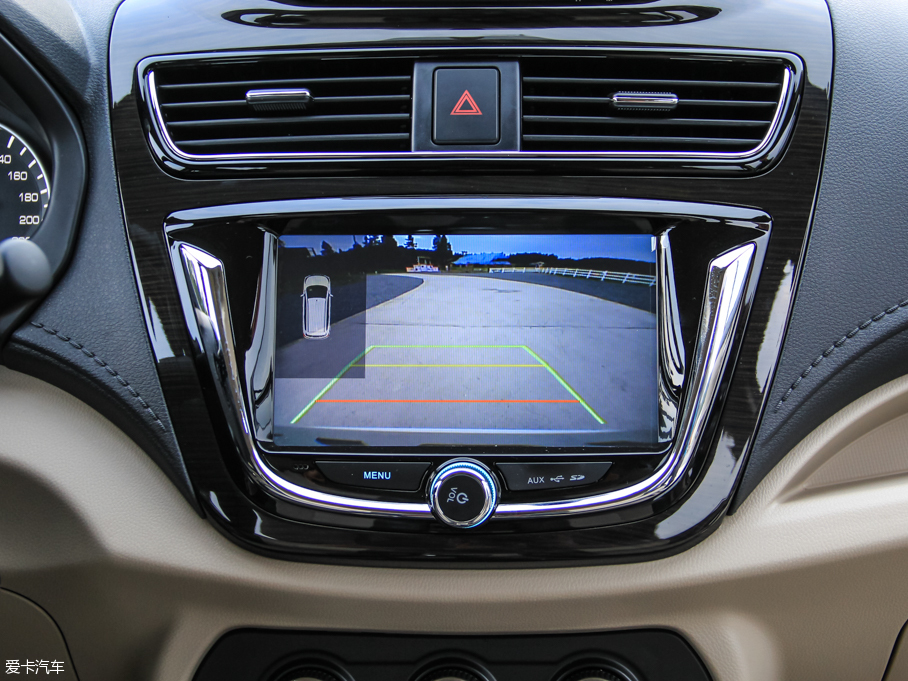 2015Ӣ737 1.5L քӺA