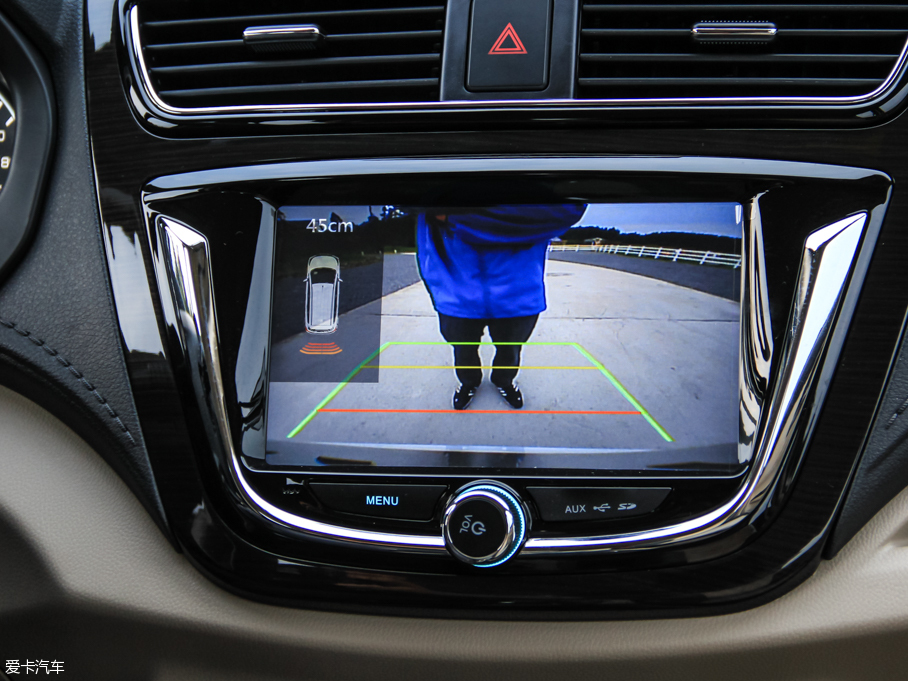 2015Ӣ737 1.5L ք(dng)A(do)