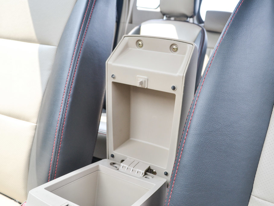 2016Ӣ727 1.5L ք̄(w)