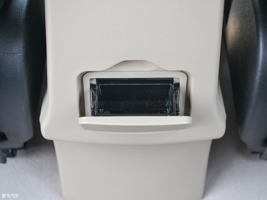 2016Ӣ727 1.5L ք(dng)̄(w)