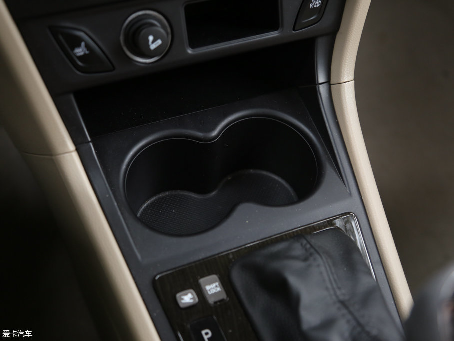 2016Ӣ737 1.5L CVTA(do)