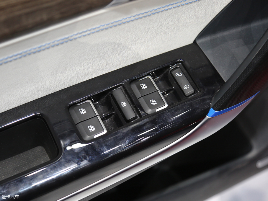 2018BEIJING-EU5 R500 L