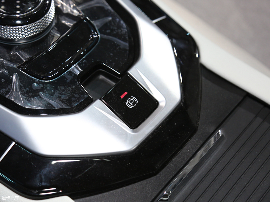 2018BEIJING-EU5 R500 L