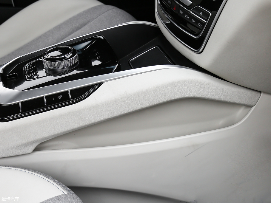 2018BEIJING-EU5 R500 L