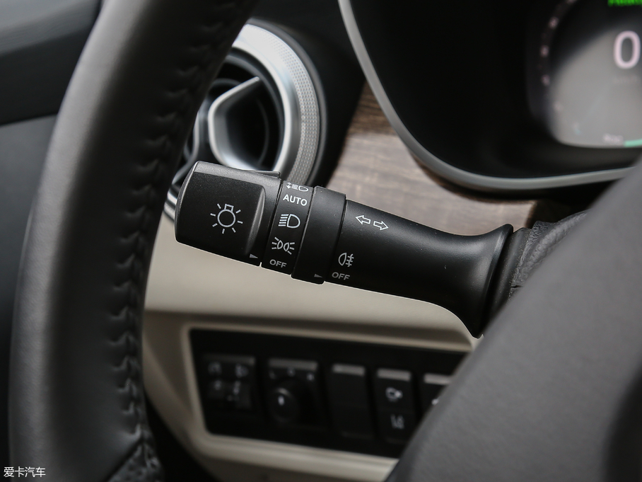 2018BEIJING-EU5 R500 L