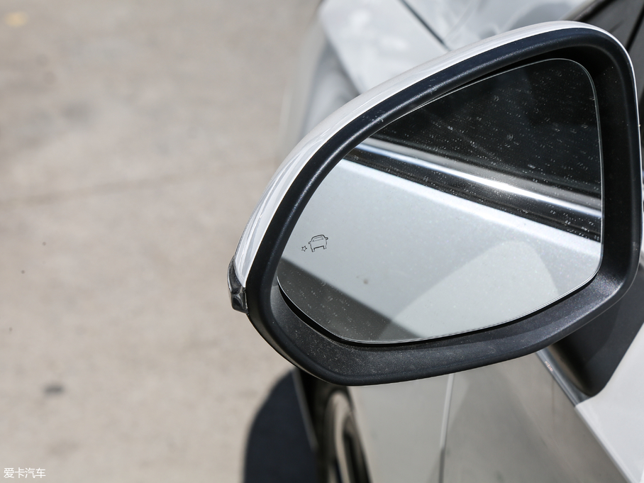 2018BEIJING-EU5 R500 а