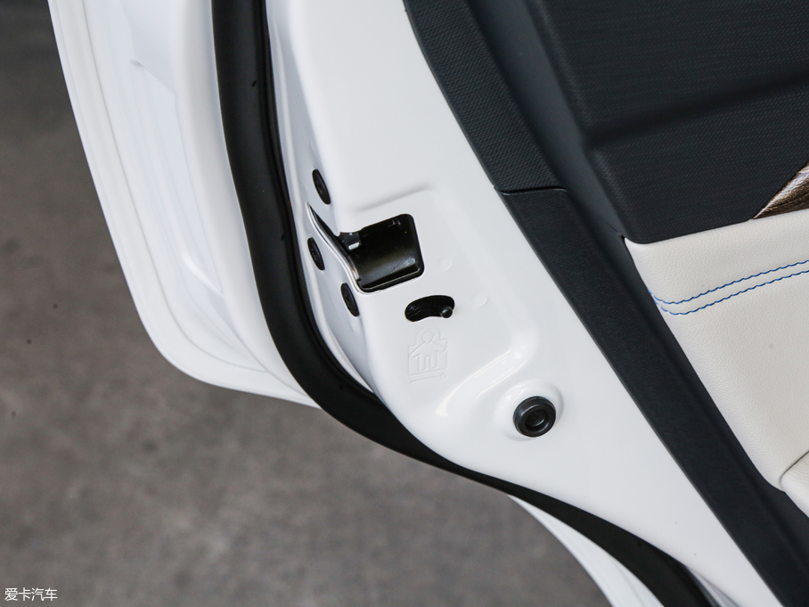 2018BEIJING-EU5 R500 а