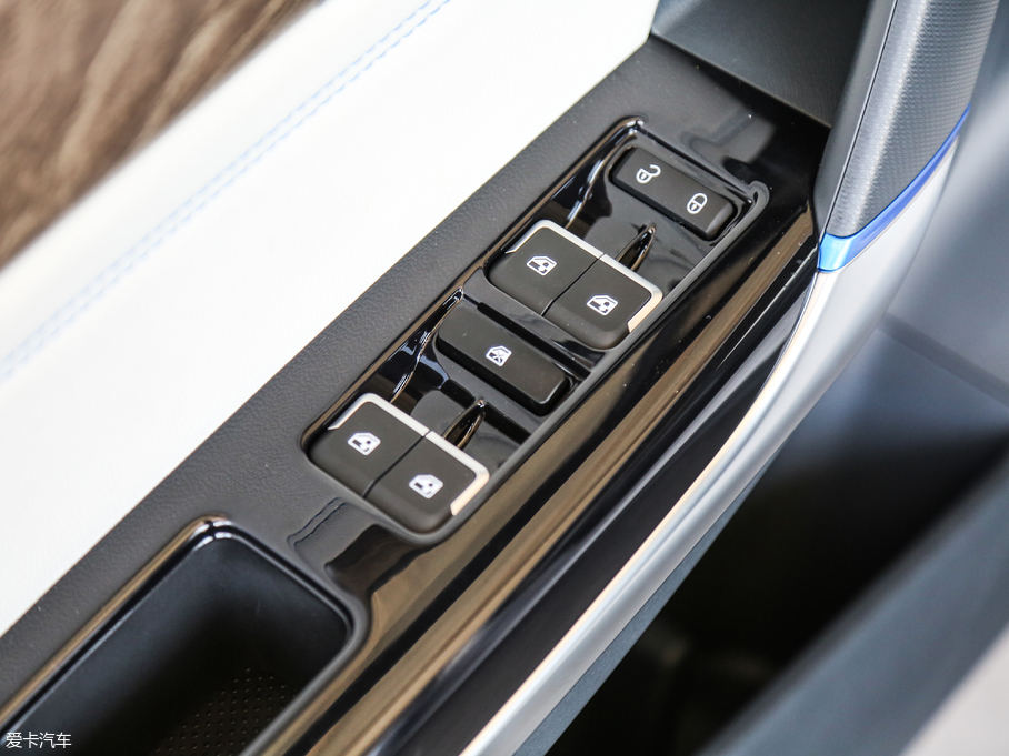 2018BEIJING-EU5 R500 а