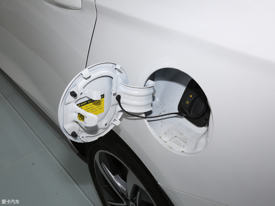 2018BEIJING-EU5 R500 L