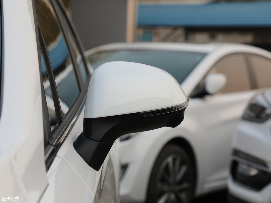 2018BEIJING-EU5 R500 L