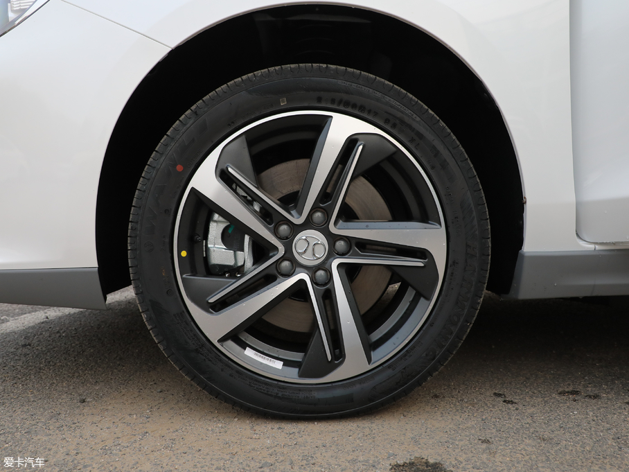 2018BEIJING-EU5 R500 L