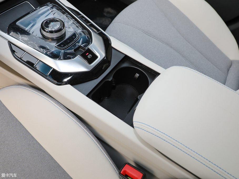 2018BEIJING-EU5 R500 L(fng)