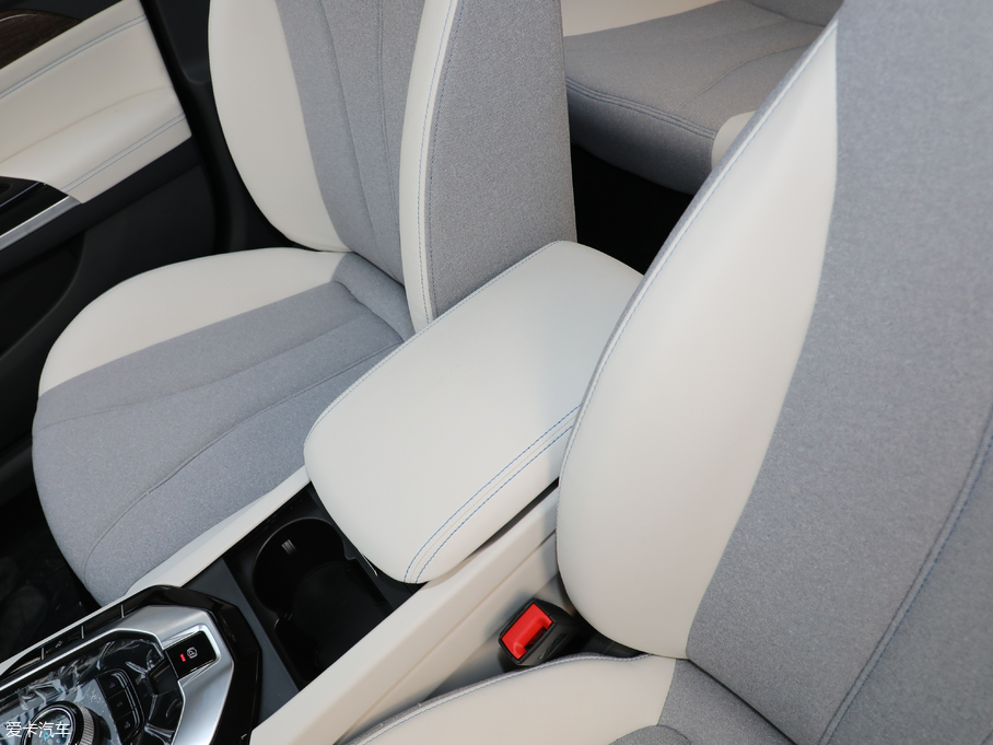 2018BEIJING-EU5 R500 L