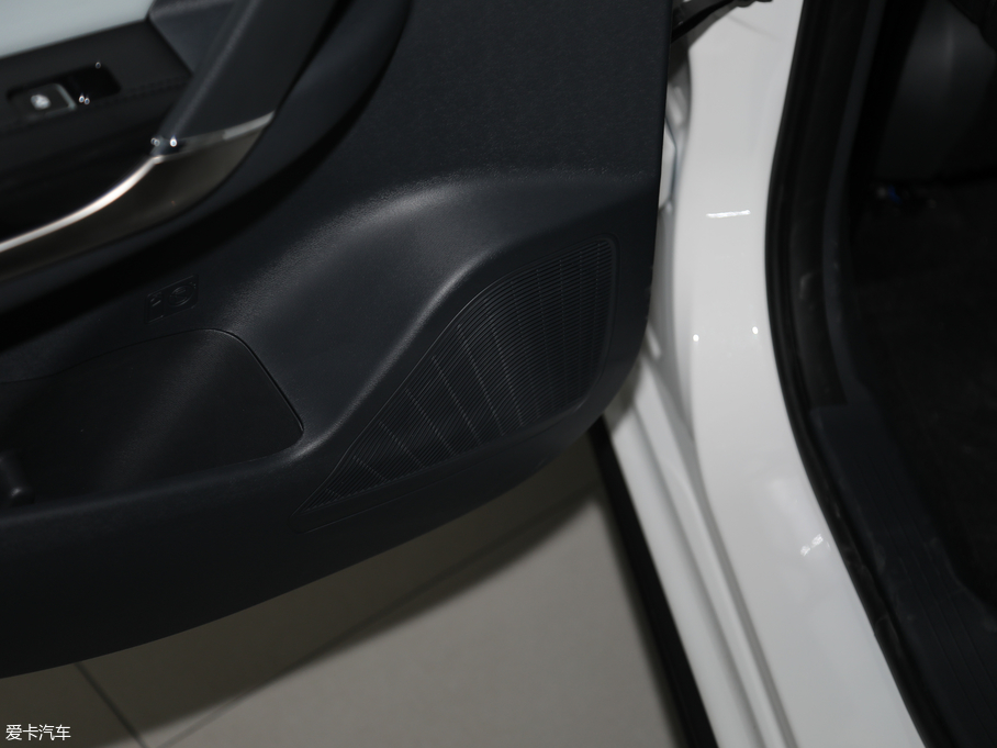 2018BEIJING-EU5 R550 I(lng)