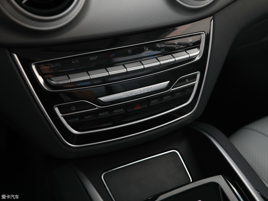 2018BEIJING-EU5 R550 I(lng)