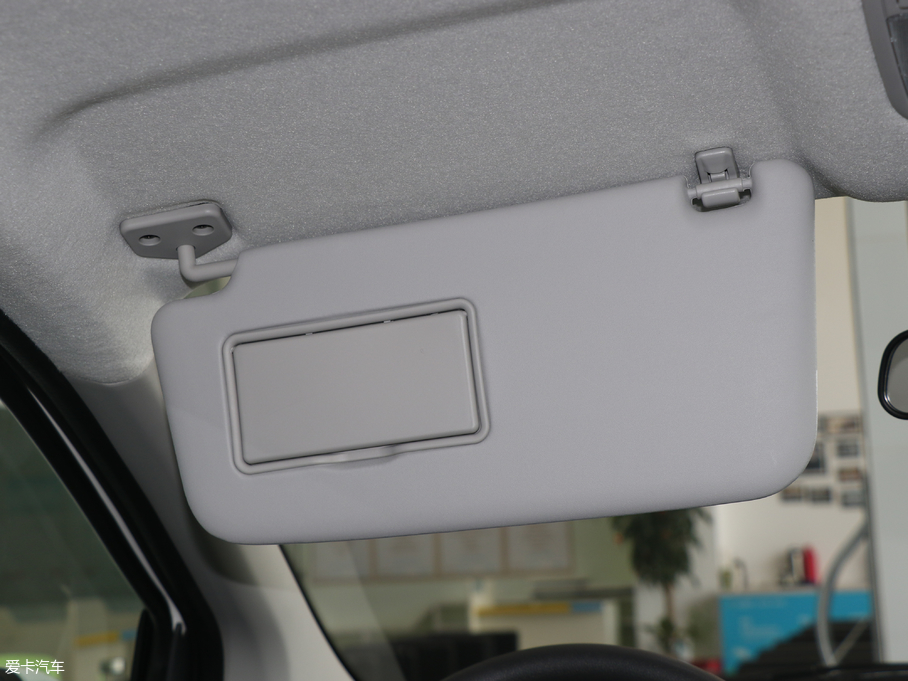 2018���EV300 �p���