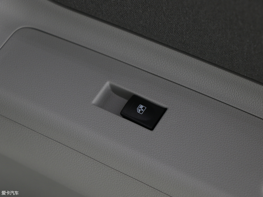 2018���EV300 �p���