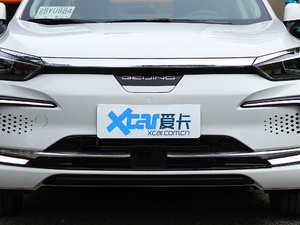 2019款逸潮版 中网