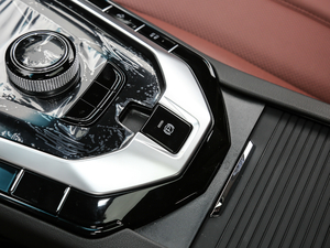 2020ʿ R500 L v܇Ƅ