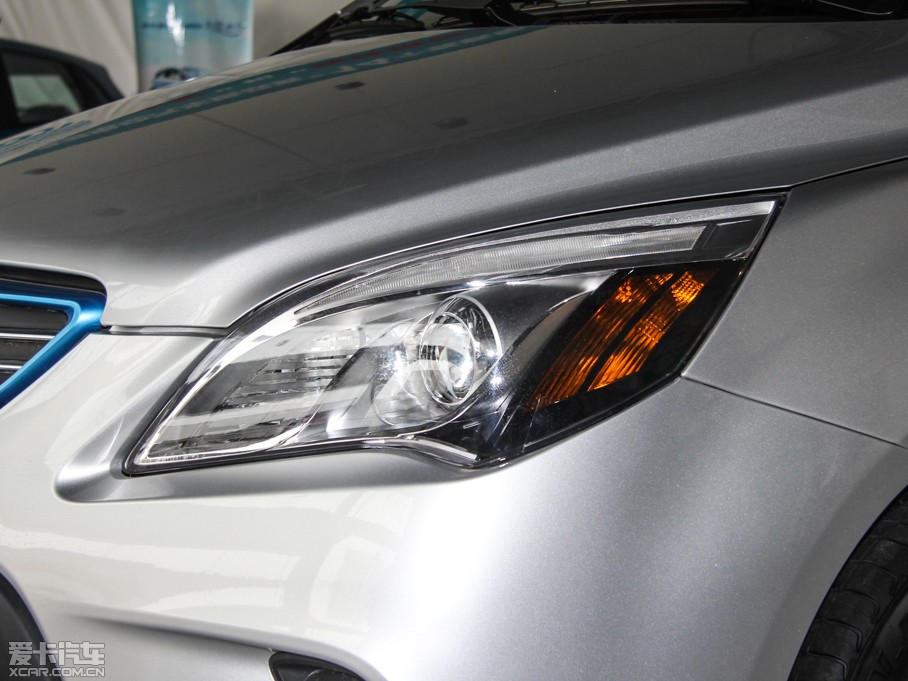 2015���EV200 �p���