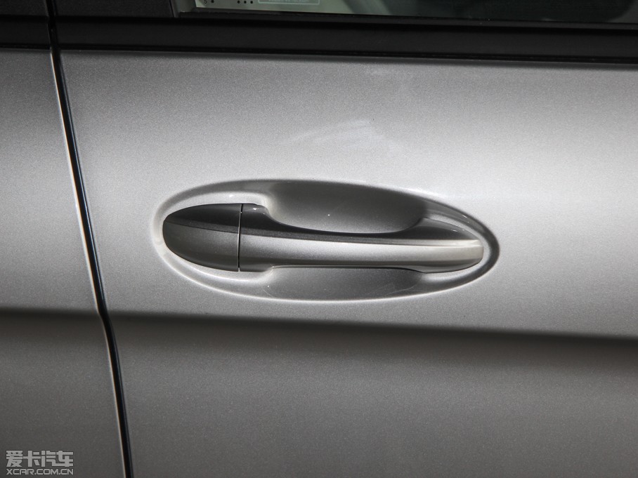 2015���EV200 �p���