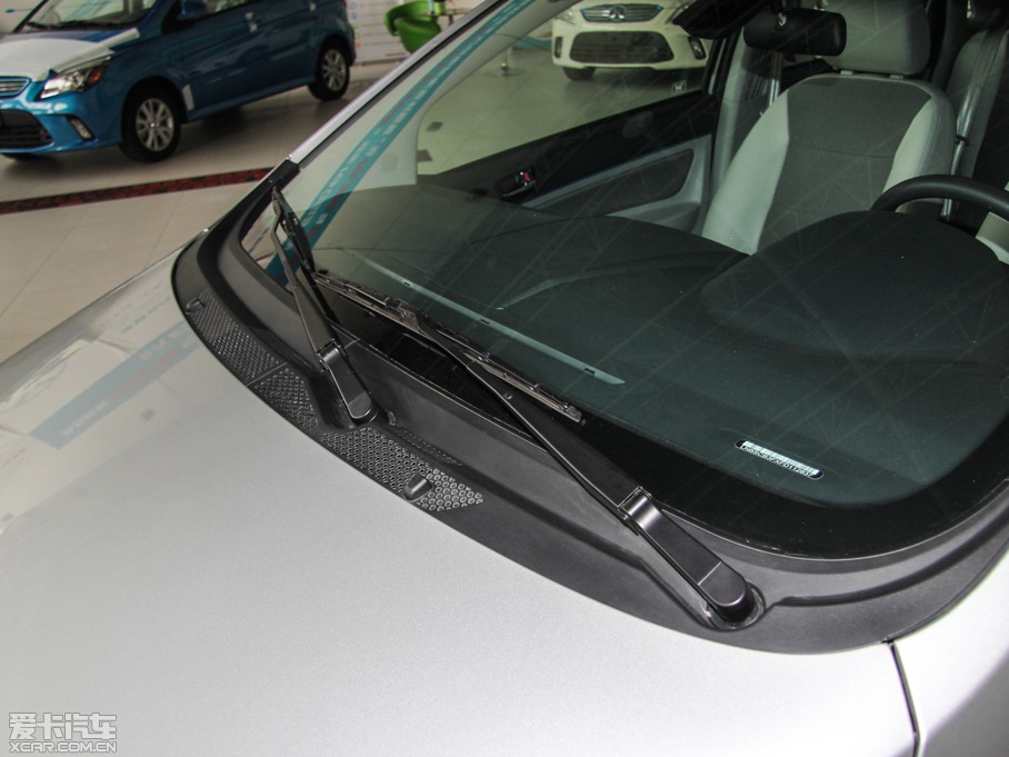 2015���EV200 �p���