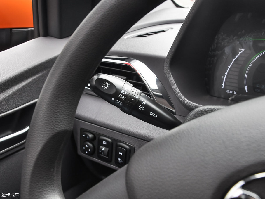 2017���EC180 �`���