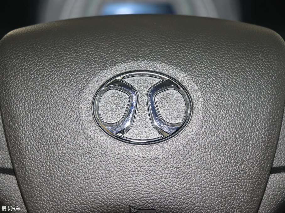 2017���EC180 �`�Ӱ�