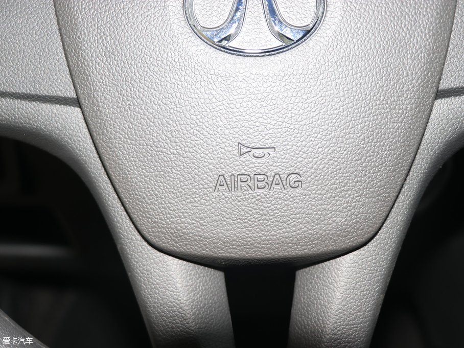 2017���EC180 �`�Ӱ�