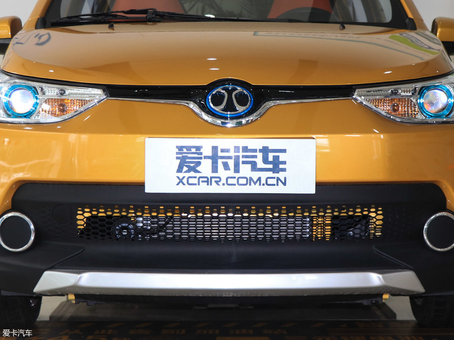 2017���EC180 �`�Ӱ�