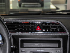 2017`(dng) {(dio)L(fng)