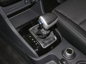 2020款1.9T 四驱 自动劲悦版 5座 换挡杆