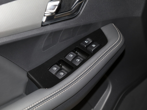 2020 2.8T mͼL  VI QU