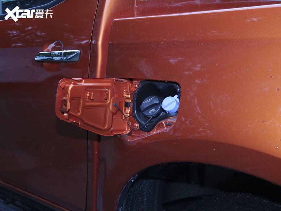 2021��D-MAX 1.9T �Ԅ���򌕳�I�� ����