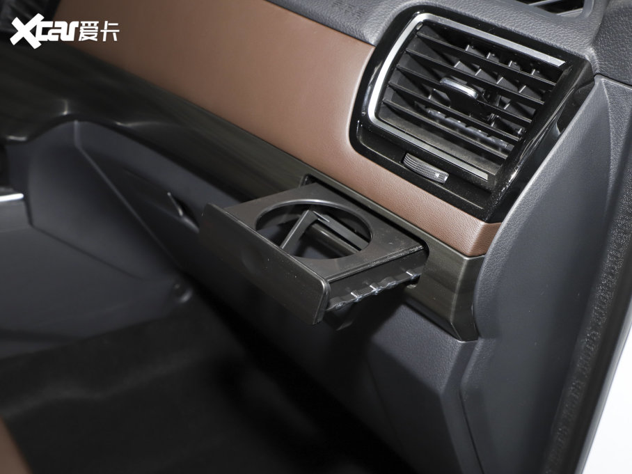 2022ʮmu-X΂b 2.0T Ԅ 5 