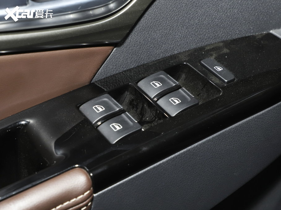 2022ʮmu-X΂b 2.0T Ԅ 5 