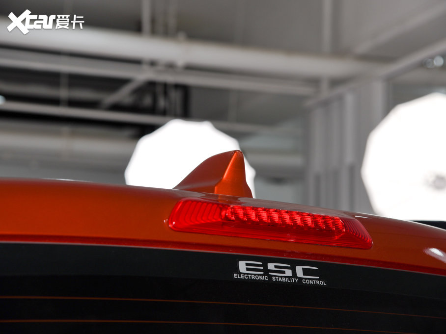 2023D-MAX 1.9TԄV-CROSSIRZ4E