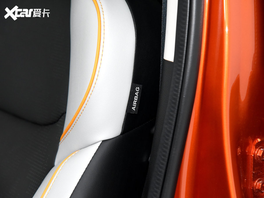 2023D-MAX 1.9TԄV-CROSSIRZ4E