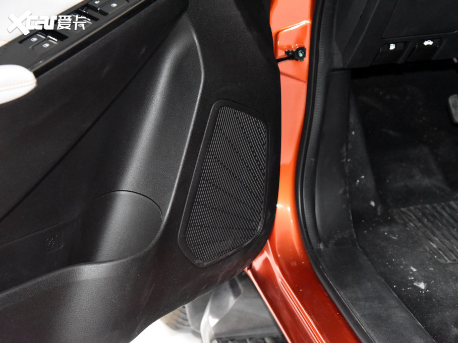 2023D-MAX 1.9TԄV-CROSSIRZ4E