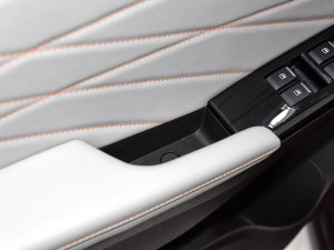 20231.9TԄ(dng)(q)V-CROSSI(lng)RZ4E п؅^(q)