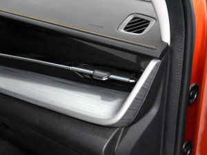 20231.9TԄV-CROSSIRZ4E п؅^