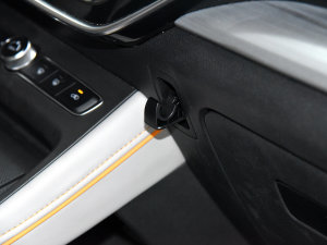 20231.9TԄV-CROSSIRZ4E п؅^