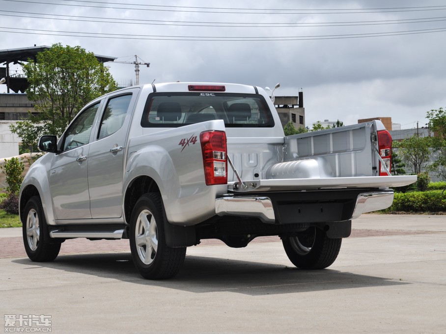 2015��D-MAX 2.5T ���(q��) �քӻ�����