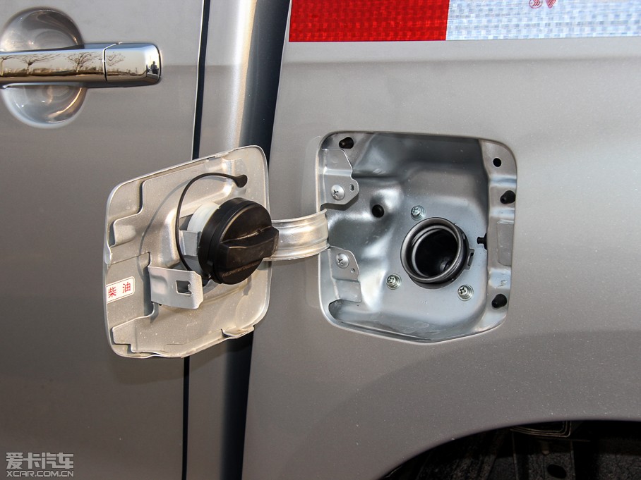 2015D-MAX 2.5T  քӺA