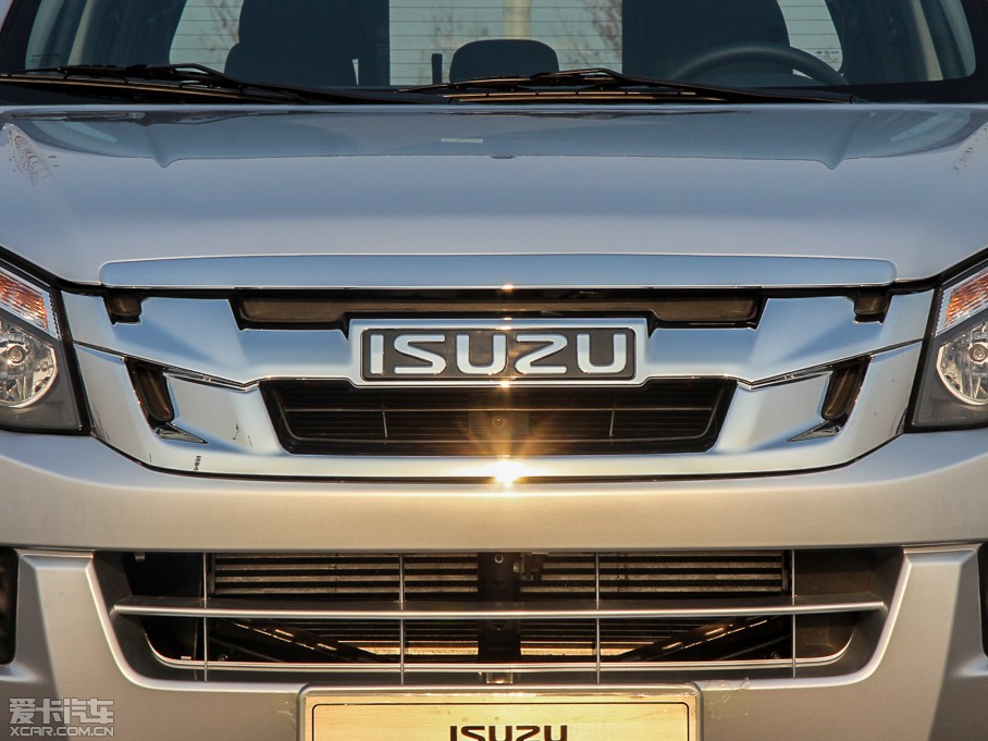 2015D-MAX 2.5T  քӺA