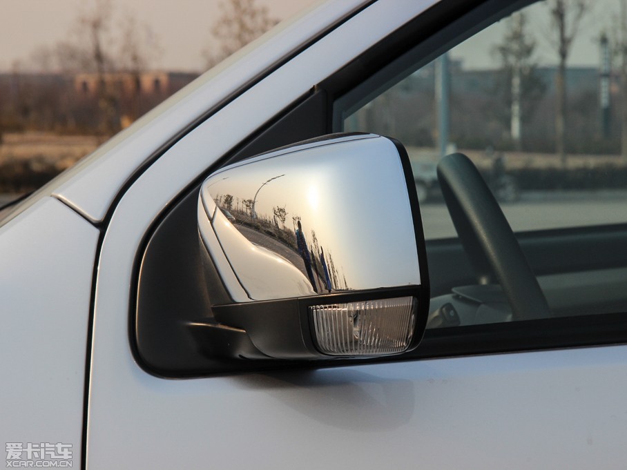 2015D-MAX 2.5T  քӺA