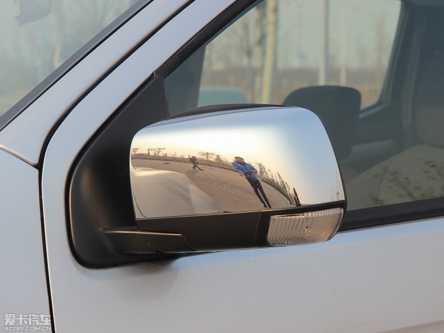 2015D-MAX 2.5T  քӺA