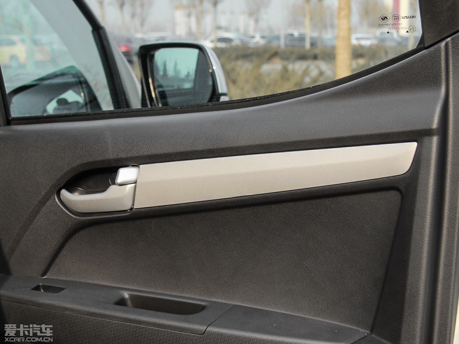 2015D-MAX 2.5T  քӺA