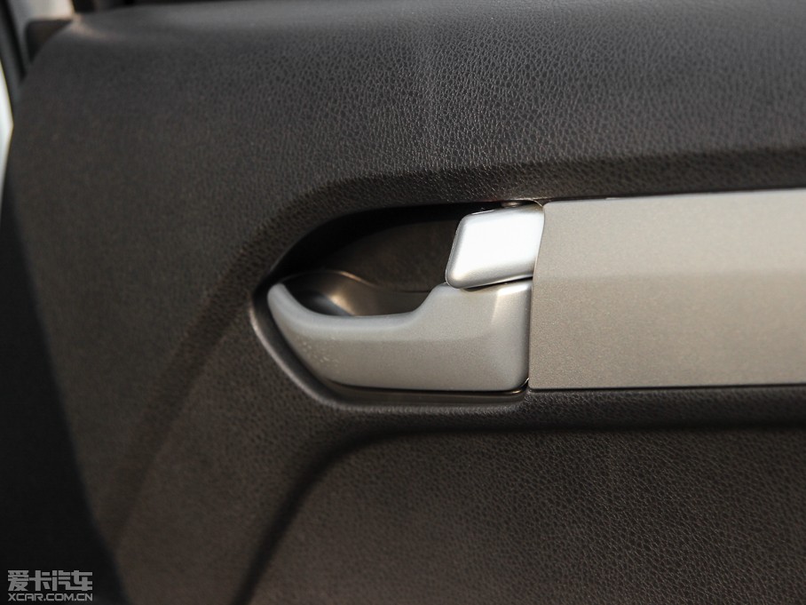 2015D-MAX 2.5T  քӺA