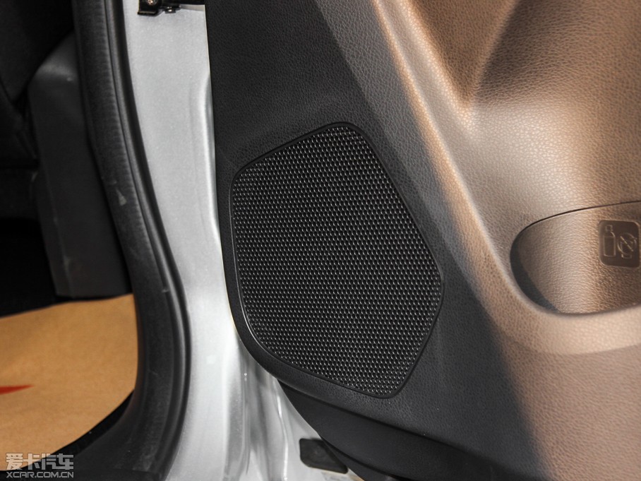 2015D-MAX 2.5T  քӺA